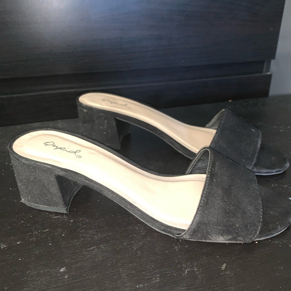 Small pump heels - Picture 2 of 3